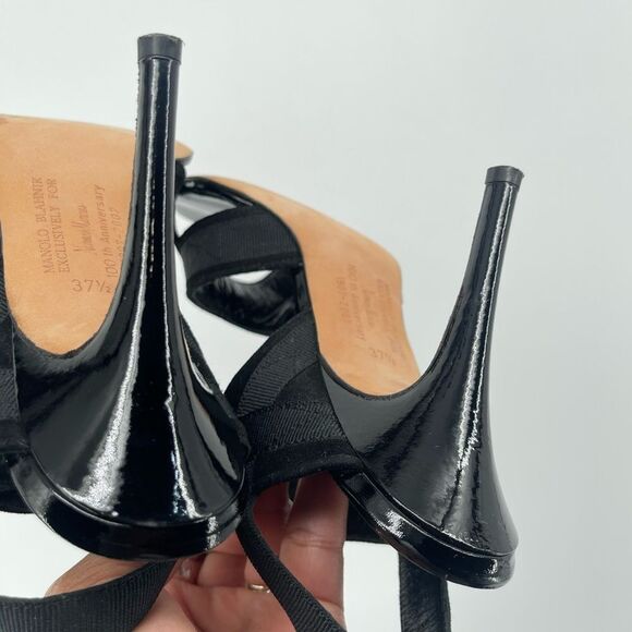 Manolo Blahnik Black Suede Slingback Sandals 7.5 Neiman Marcus Exclusive - Picture 15 of 17